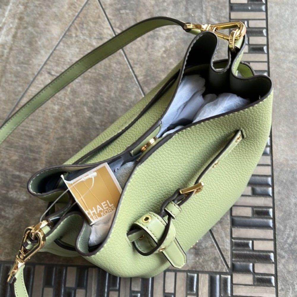 Michael Kors Emilia Small Bucket Bag Messenger Leather Light Sage - Picture 4 of 16